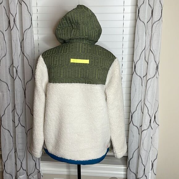 UGG® IGGY Sherpa Half Zip Hooded Jacket - Picture 6 of 12